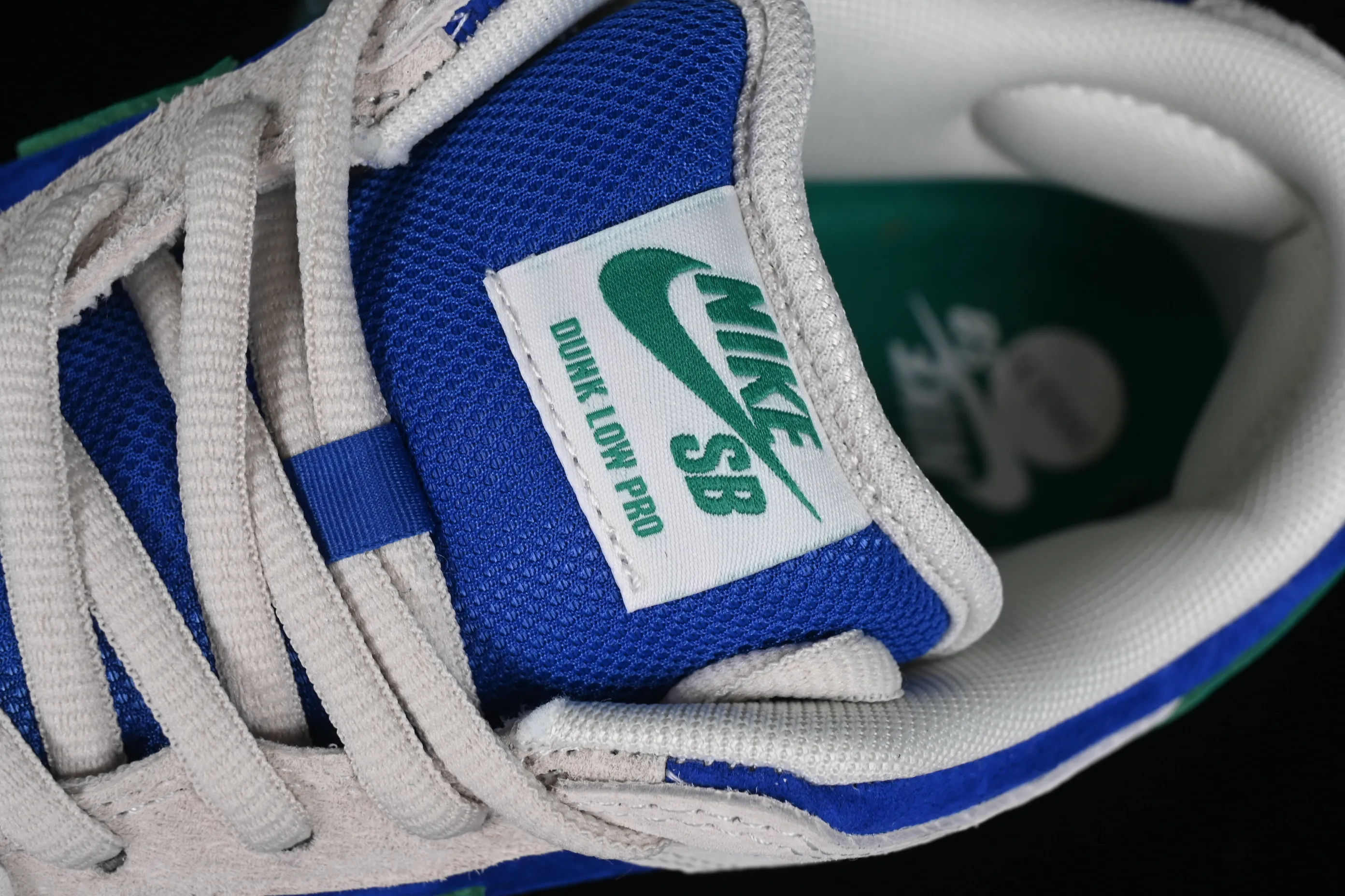 All Categories Nk SB Dunk Series Nk SB Dunk Low Low-top sneakers Nk SB Dunk Low "Hyper Royal" Teenage Mutant Ninja Turtles Leonardo SB low-top casual sneakers HF3704-001